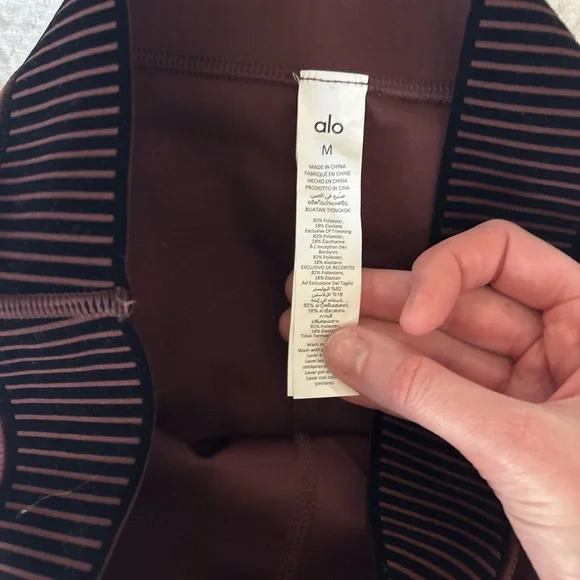 ALO Yoga Airlift High Waist 7/8 Line Up Legging Limited edition | Cherry Cola - Picture 5 of 5